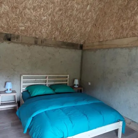 De Terre Et De Bois. Σπίτι διακοπών Eturqueraye